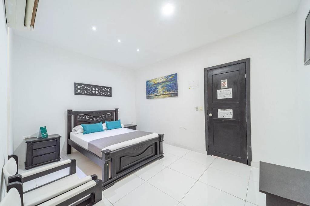Hotel Mar Di Plata Баранкила Екстериор снимка